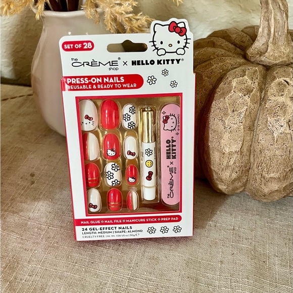 HELLO KITTY Nail Set - Picture 1 of 1
